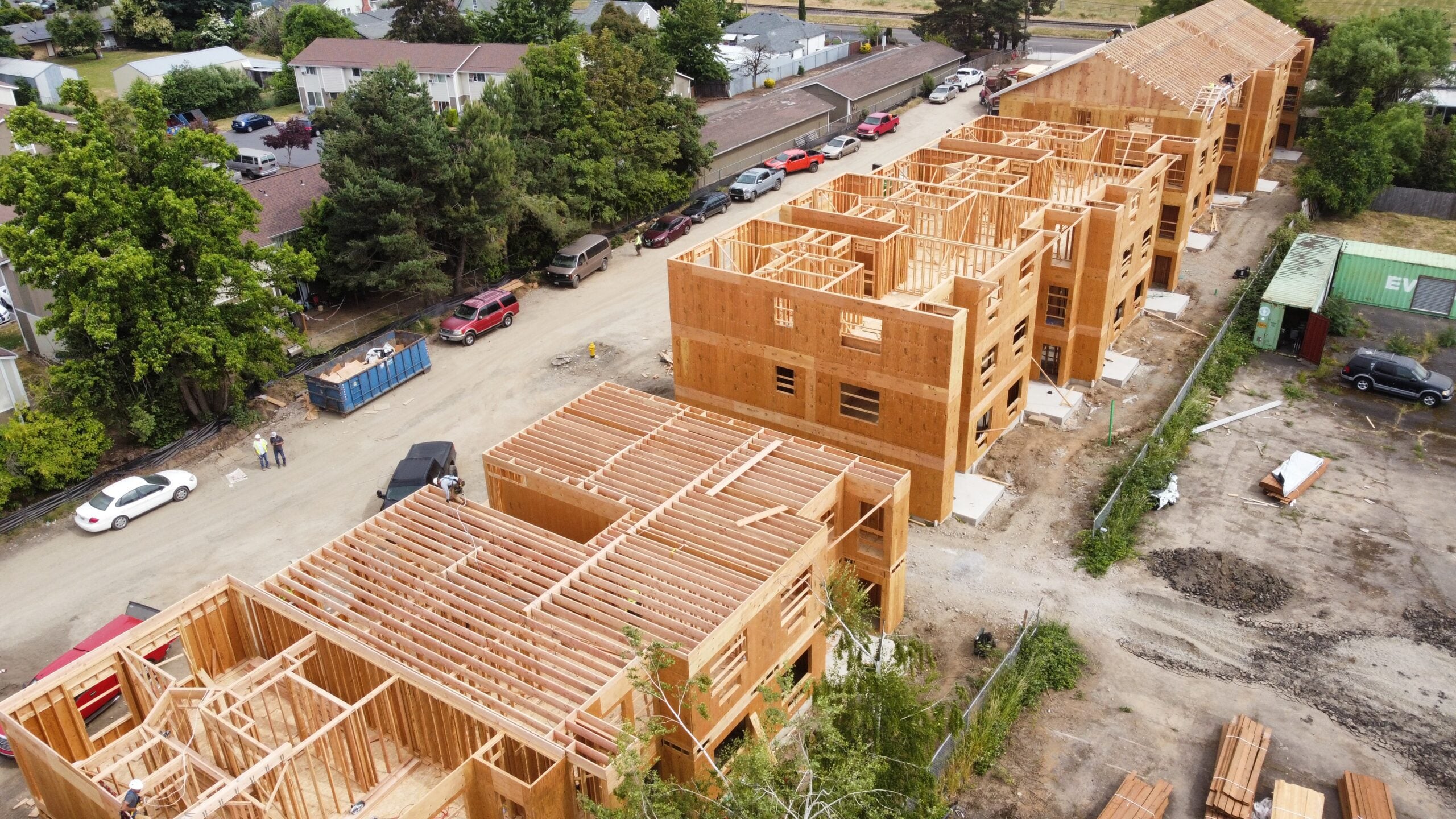 CLEVELAND CROSSING APARTMENTS Thumbnail 5