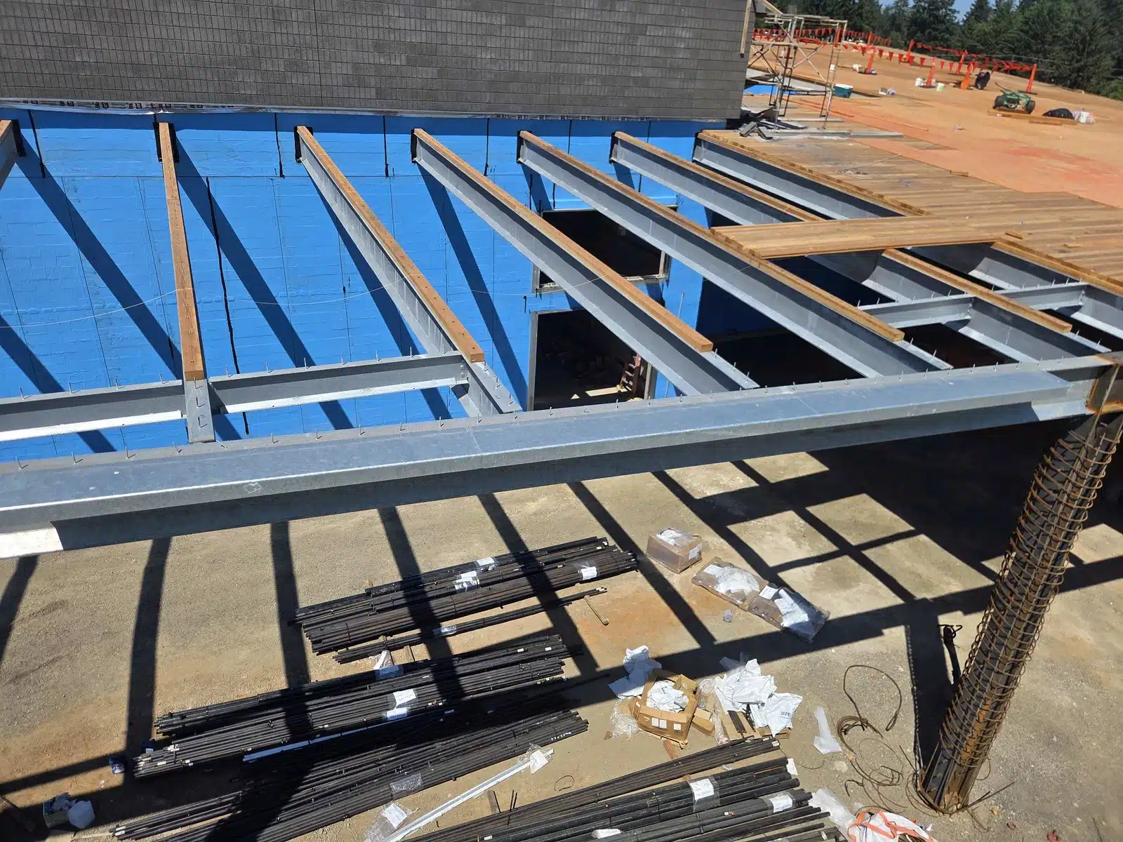 LAKE OSWEGO MIDDLE SCHOOL Thumbnail 4
