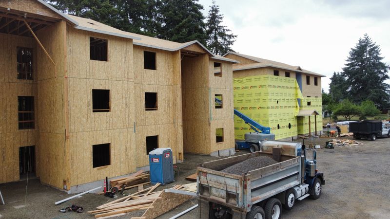 SHERIDAN APARTMENTS Thumbnail 4
